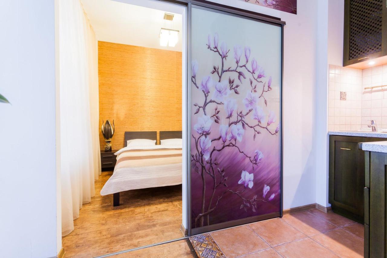 Navit Apartments With Breakfast, Near The Railway Station, The City Center, The Park Kiev Exterior foto