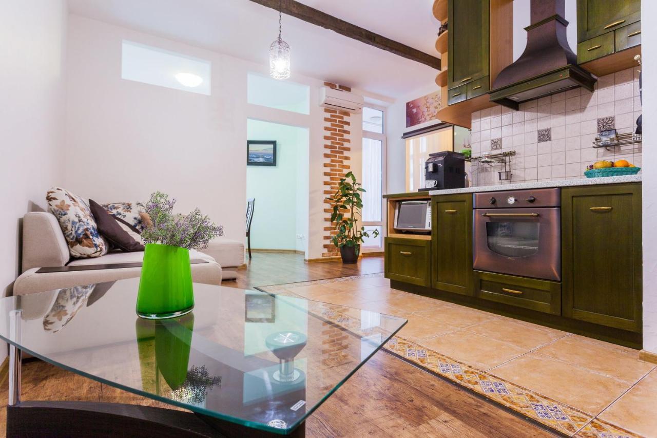 Navit Apartments With Breakfast, Near The Railway Station, The City Center, The Park Kiev Exterior foto